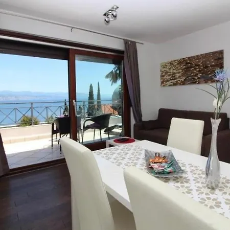 With Parking Space - 24419 Daire Opatija