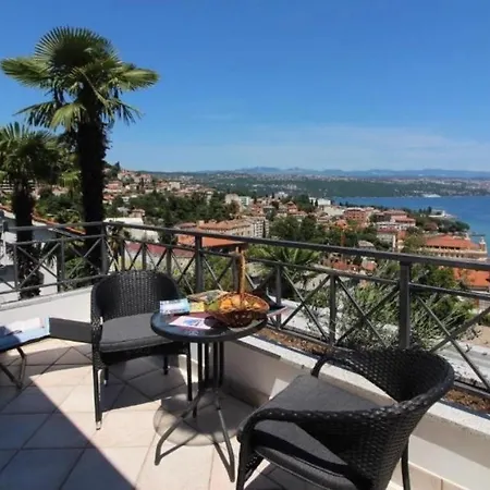 Apartment With Parking Space - 24419
