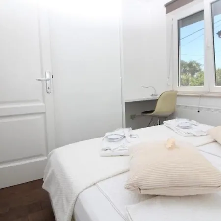 Apartment With Parking Space - 24419 Opatija